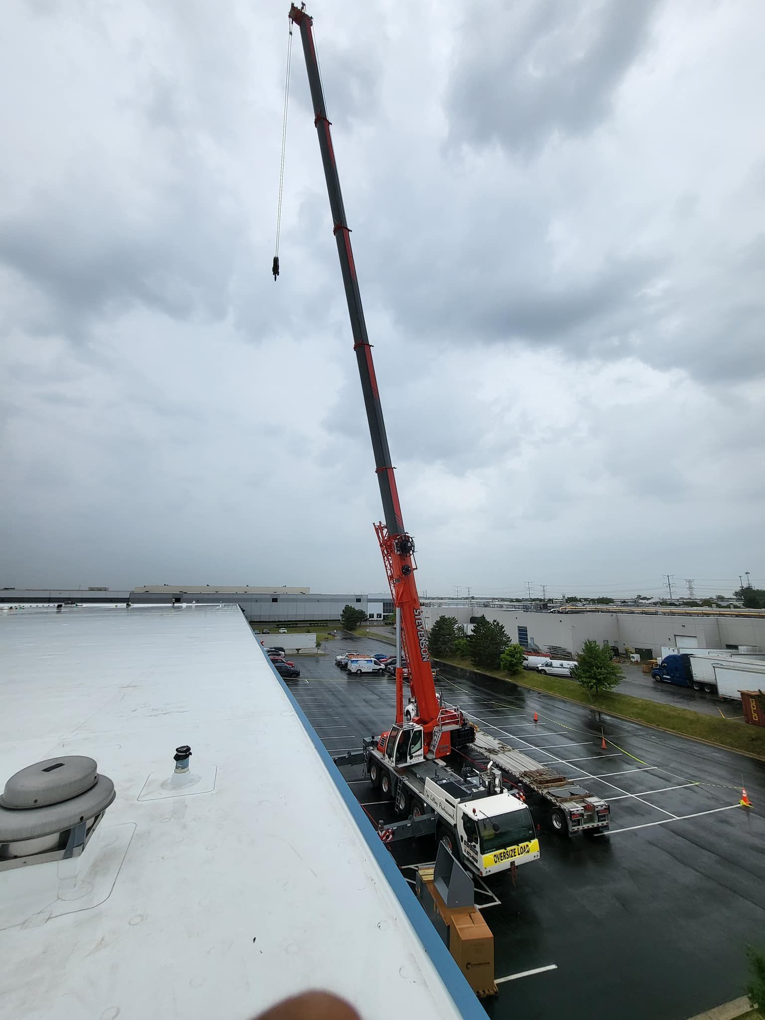 Man Working On Air Conditioner - Saint John, IN - Elite Comfort Heating And Air Conditioning LLC