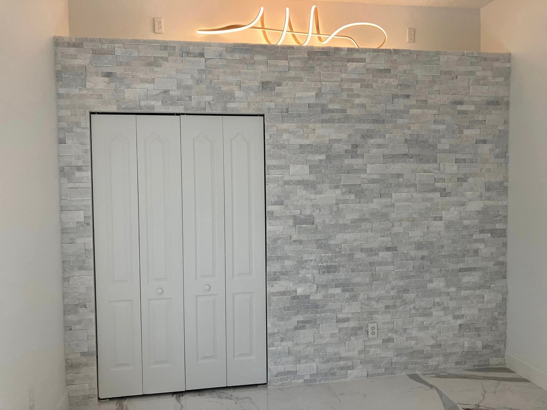 New wall — Windemere, FL — Valor Homes Construction LLC