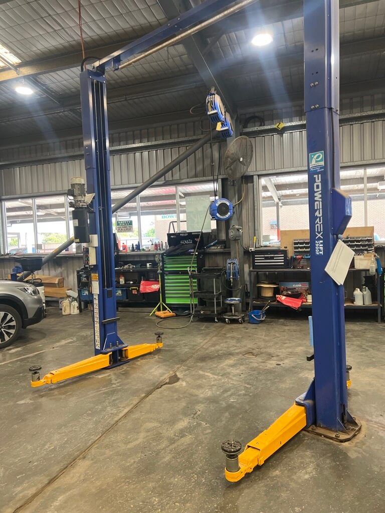 Expert Hoist Services Workshop — Vehicle Hoist Near Dubbo