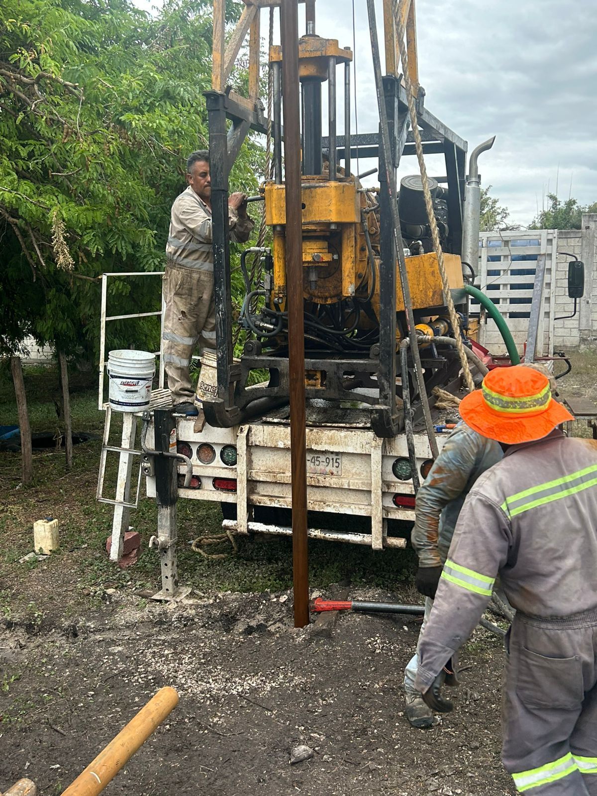 Estudios geológicos y topografía