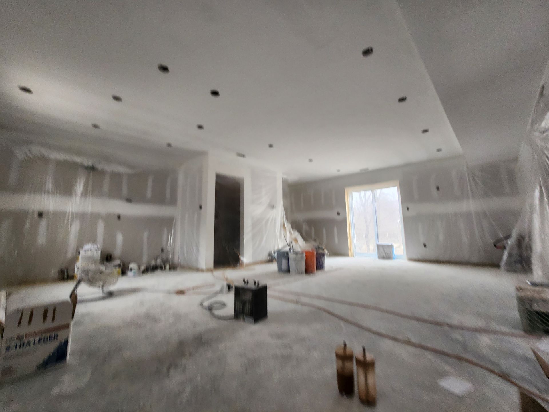 an empty room with a box that says prime on it