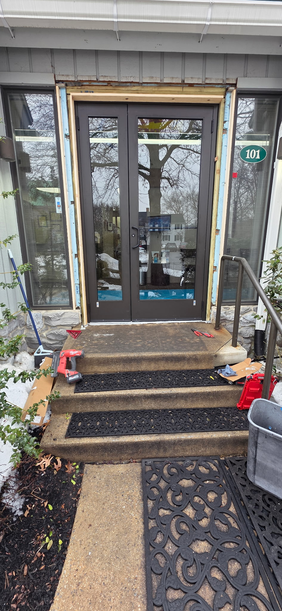 Glass Installation - Doctor's Office