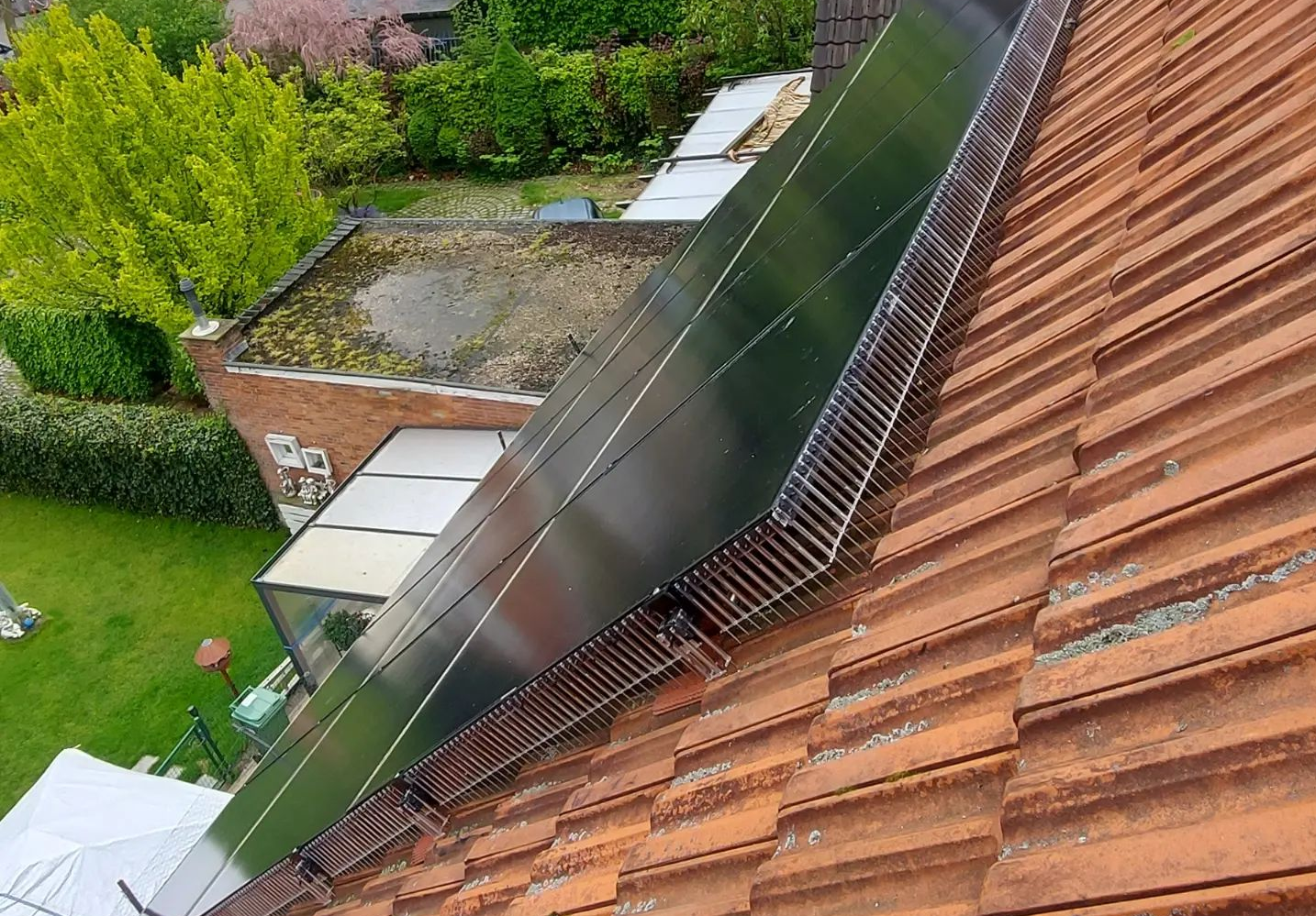 hoe werkt een vogelwering voor zonnepanelen