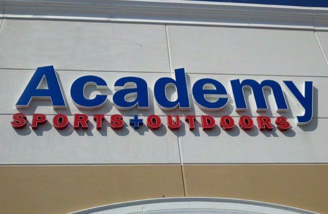 retail signs atlanta