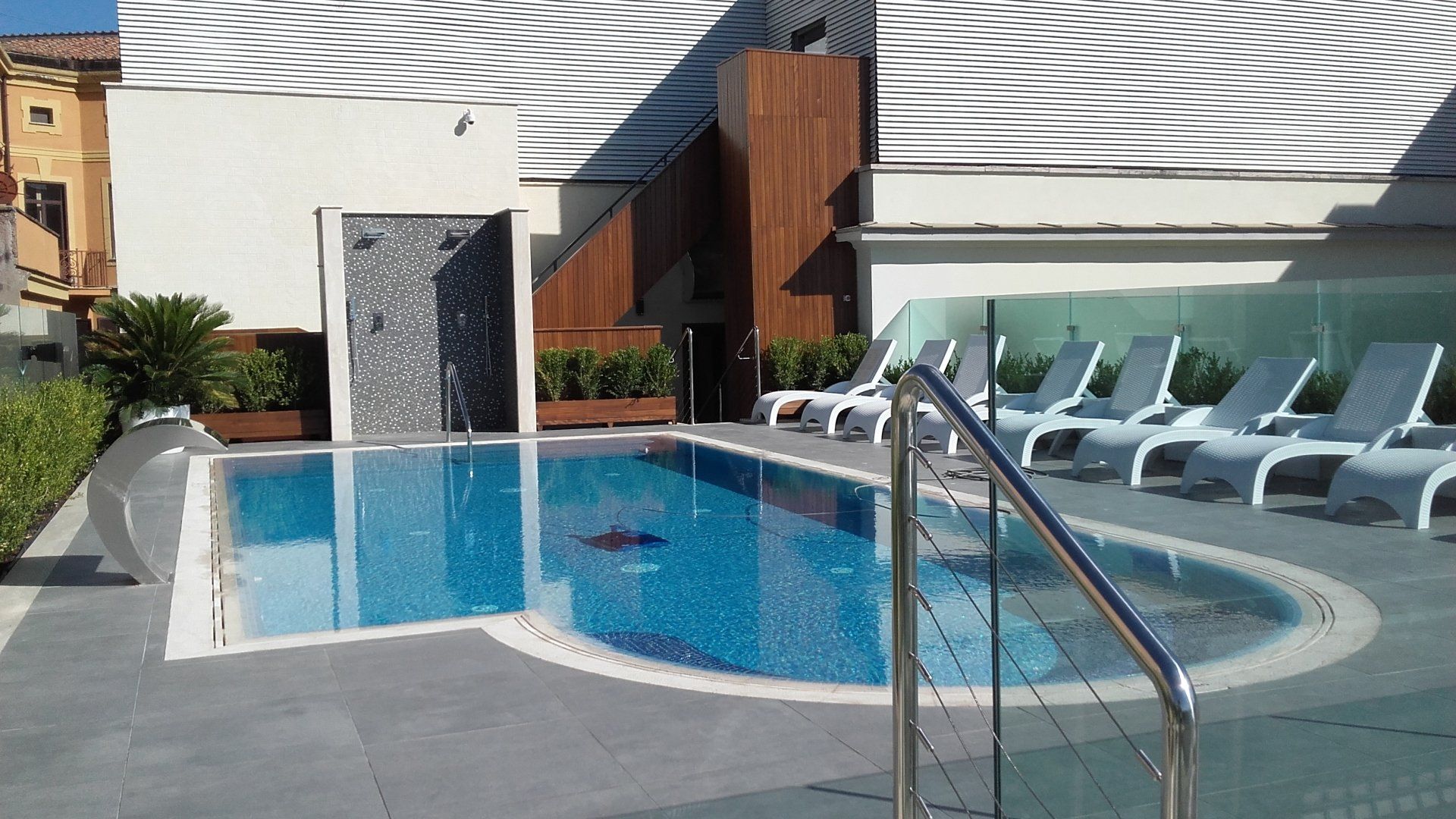 realizzazione piscina in muratura