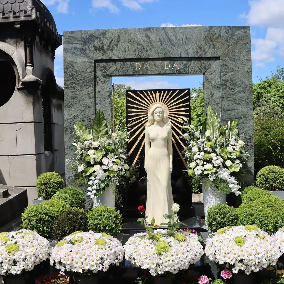 Danis Tour, Dalida's tomb