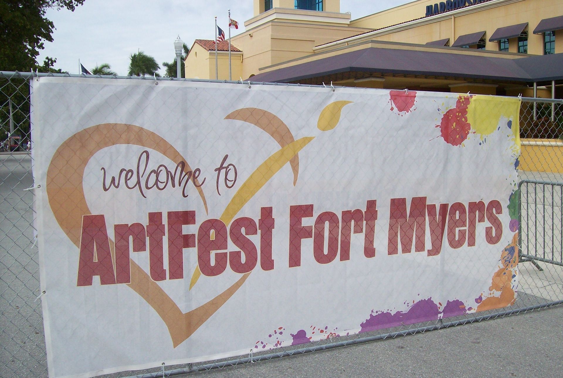A sign that says welcome to artfest fort myers