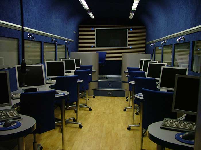 Computer training trailer build