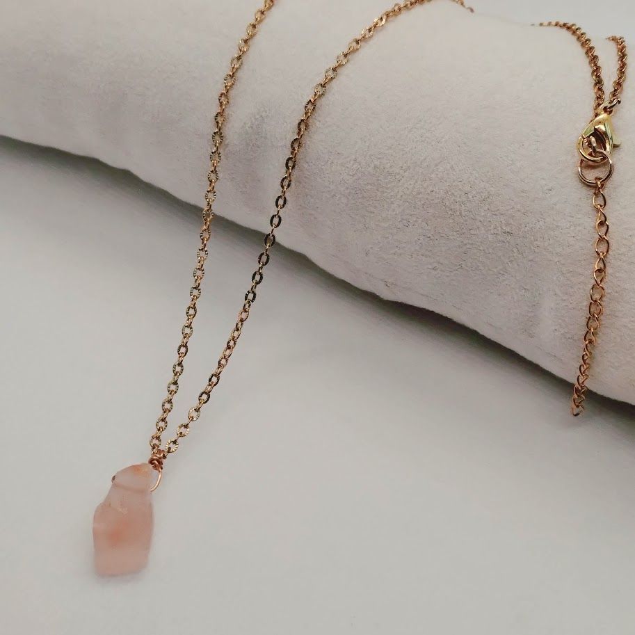 ruwe rozenkwarts ketting