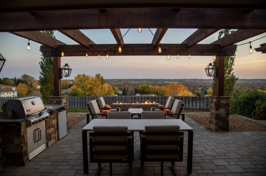 outdoor living space patio