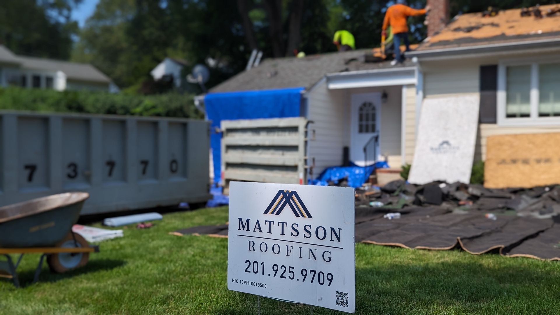 Roof replacement and repair services in Bergen County, featuring asphalt shingles, cedar shakes, metal roofing, and slate.