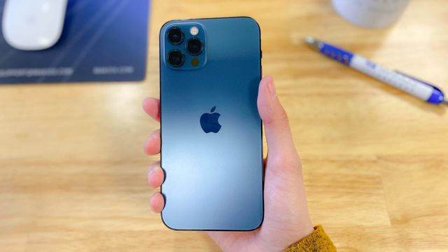 iPhone 12 Pro Review: Is it Worth it? (Specs & Details)
