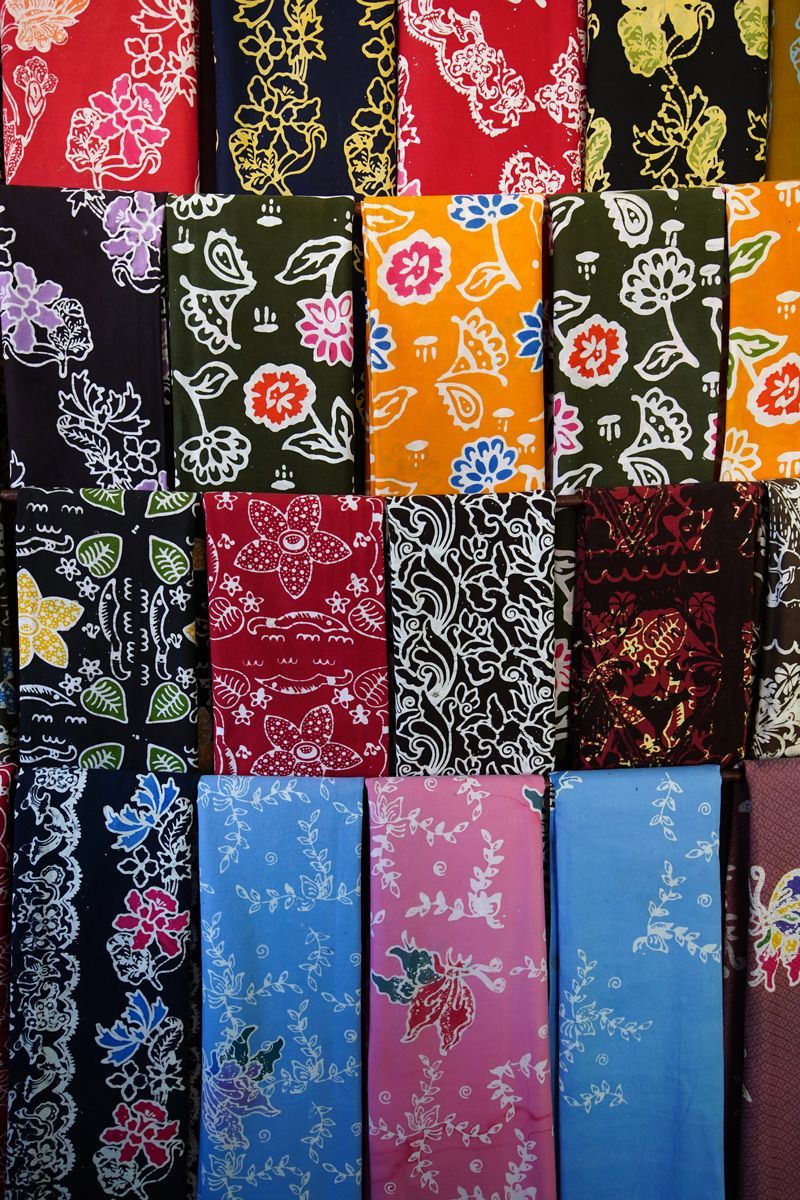 Full Frame of Batik — Honolulu, HI — Kaimuki Dry Goods Ltd Full Frame of Batik — Honolulu, HI — Kaimuki Dry Goods Ltd