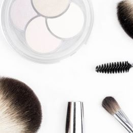 eyeshadow and brushes