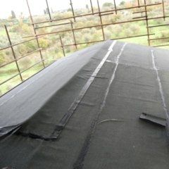 Copertura del tetto con guaina ardesiata