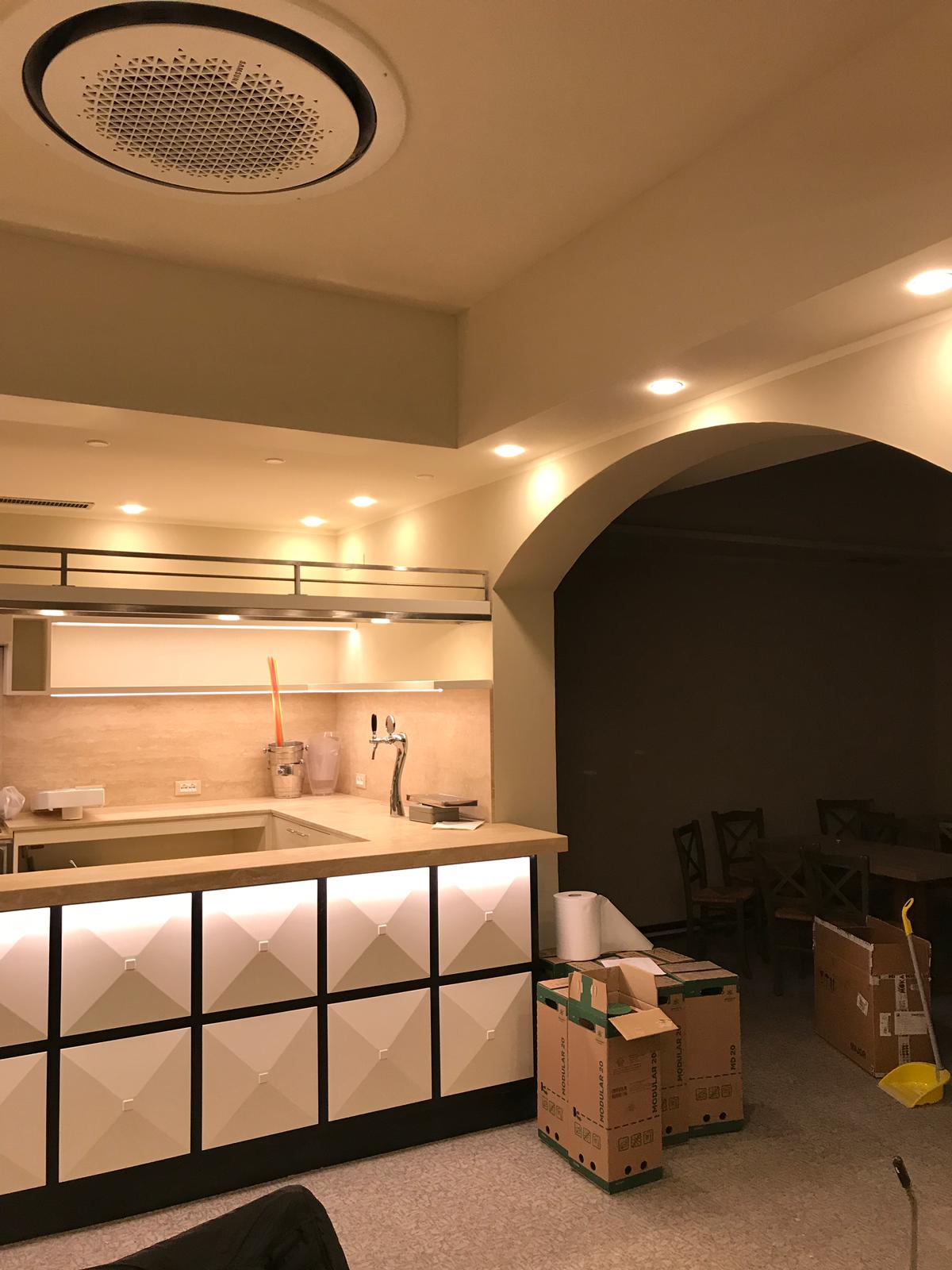Cucina con arco