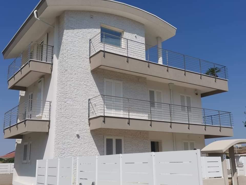 lavorazioni in acciaio, parapetto, terrazzo