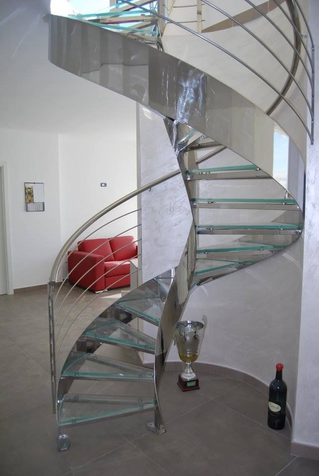 lavorazioni in acciaio, scala a chiocciola