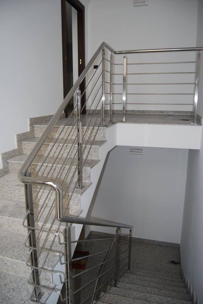 lavorazioni in acciaio, scala, parapetto, ringhiera