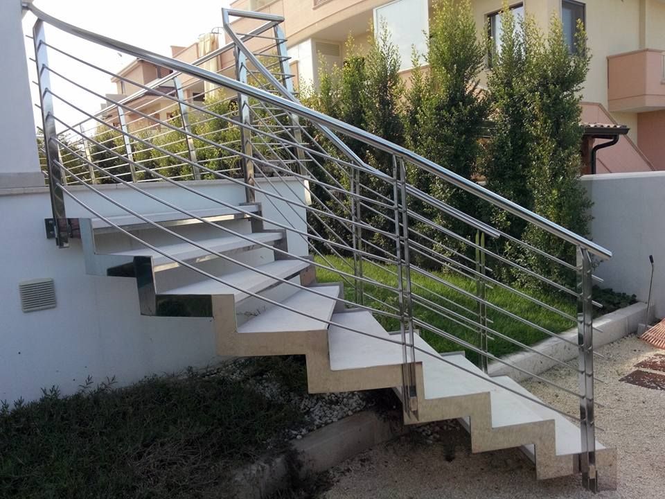 lavorazioni in acciaio, scala, parapetto, ringhiera