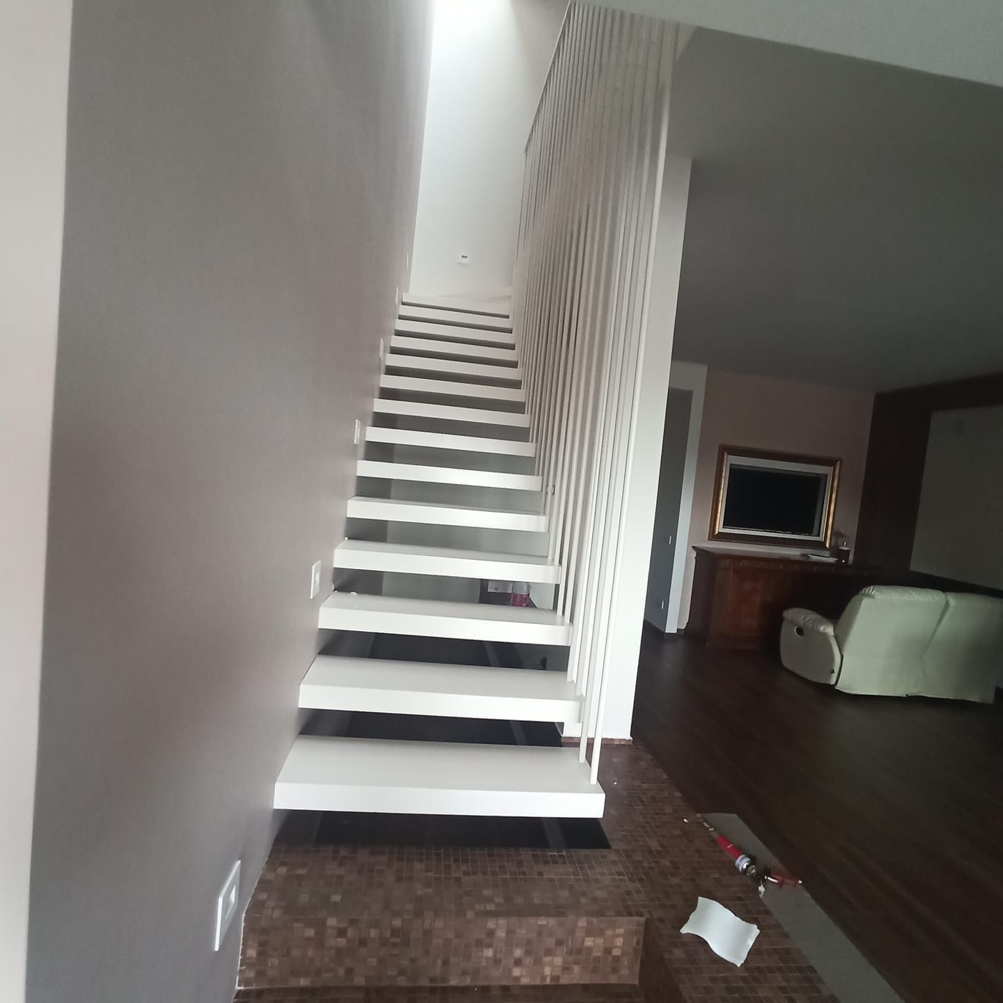 lavorazioni in acciaio, scala