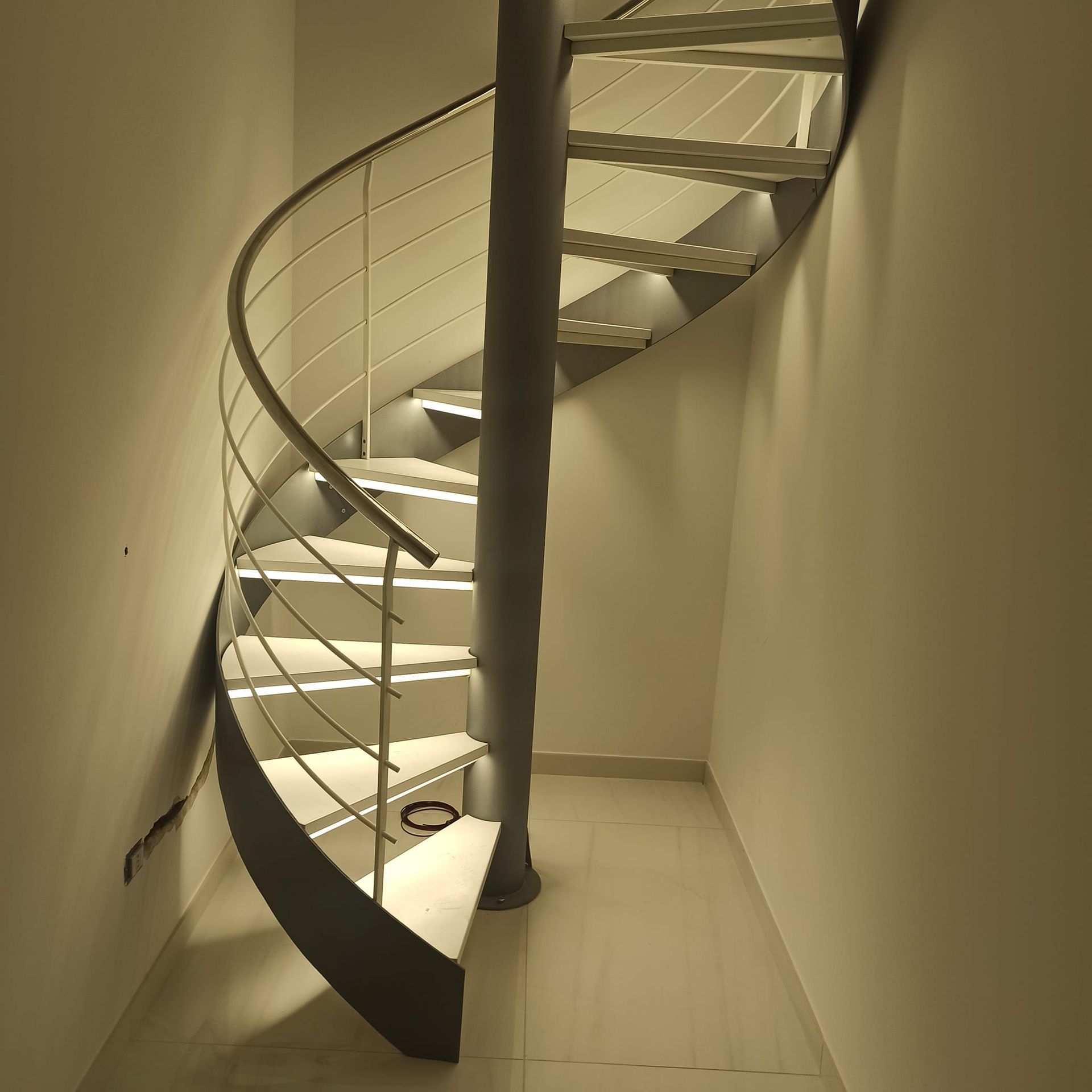 lavorazioni in acciaio, scala a chiocciola