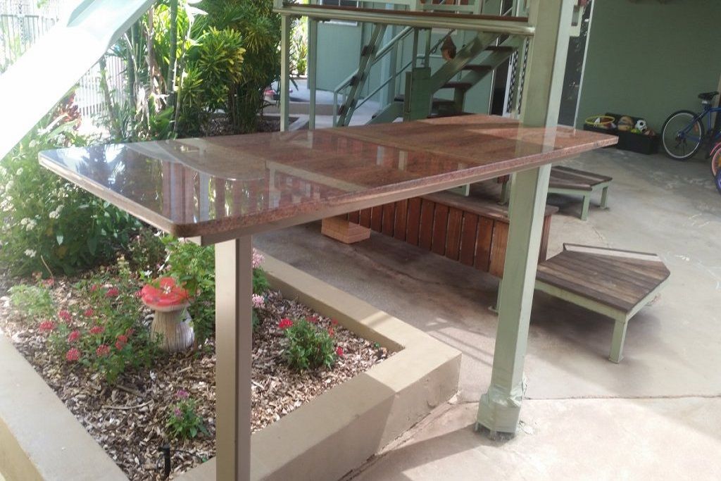 Long Table Metal — Preston’s NT in Winnellie, NT