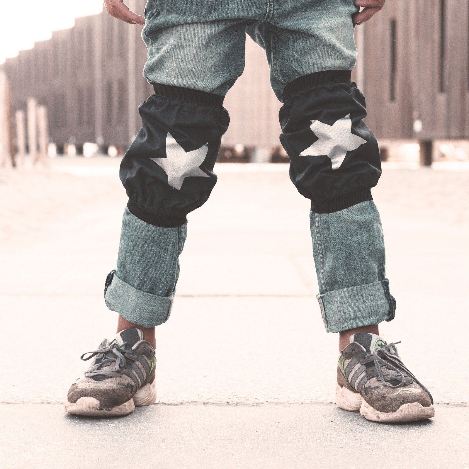 Hosenheld, Hosenschutz, Knie, Widerstandskraft, schwarz, silbernen Stern