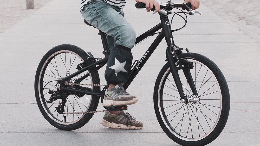 Hosenheld, Hosenschutz, Schutzkraft, schwarz, silbernen Stern, Gamasche