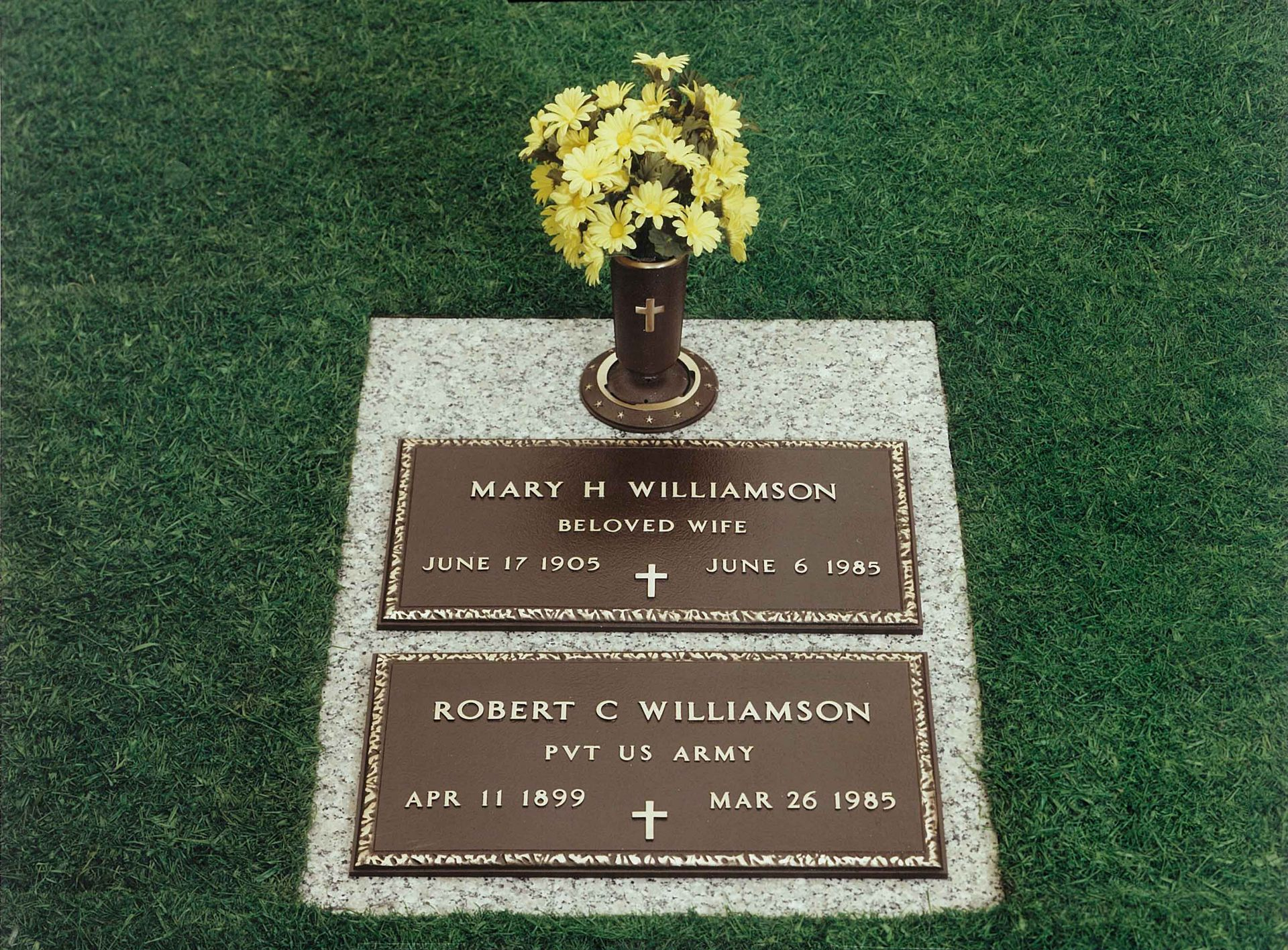 Veteran Burial Memorial in platinum