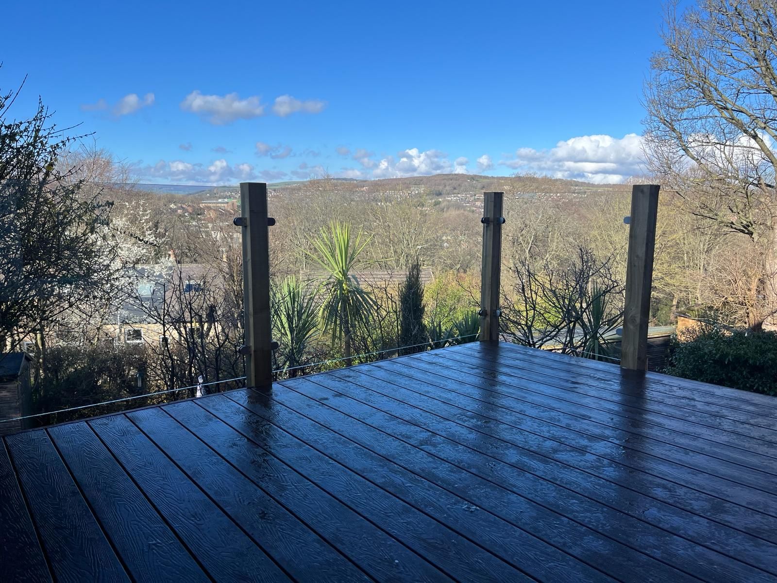 Decking Sheffield decking design to provide a safe viewing gallery