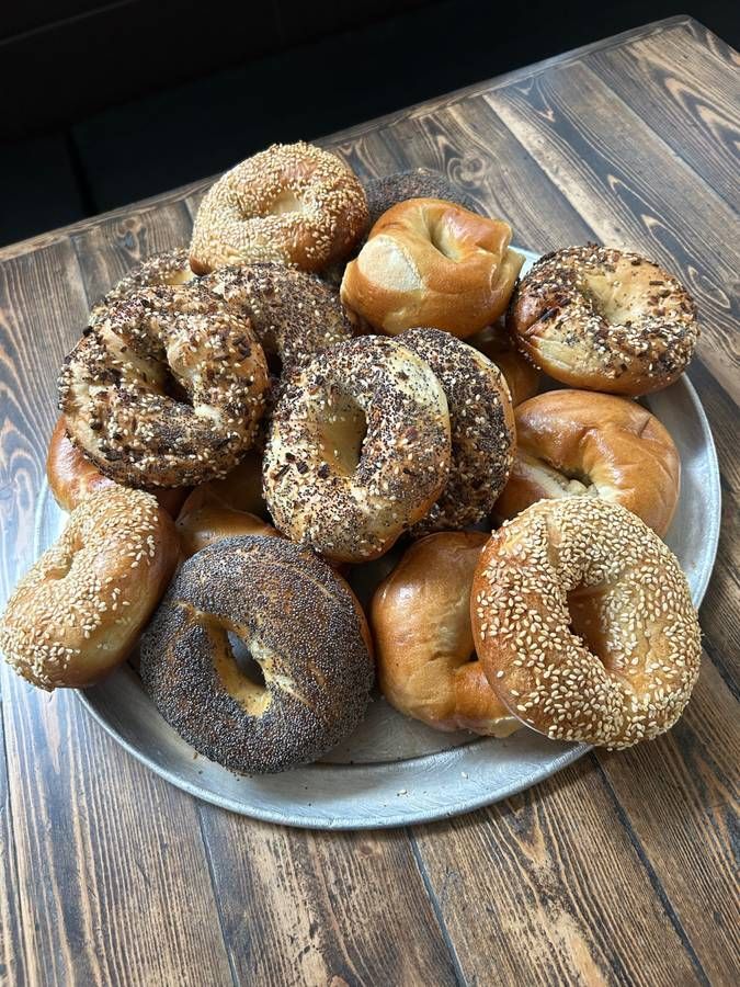 BAGELTOPIA Assorted Bagels
