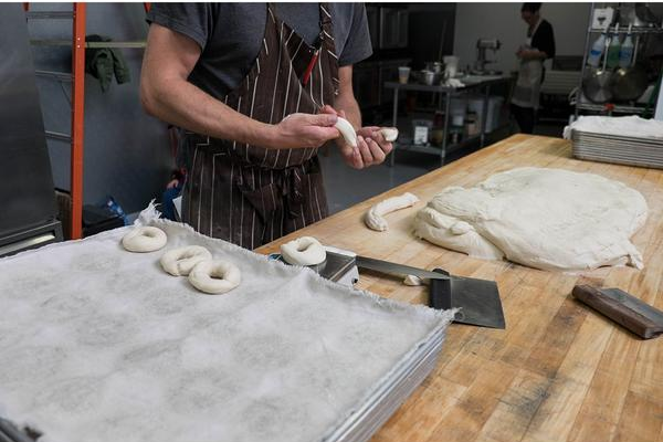 BAGELTOPIA Hand Rolling Bagels
