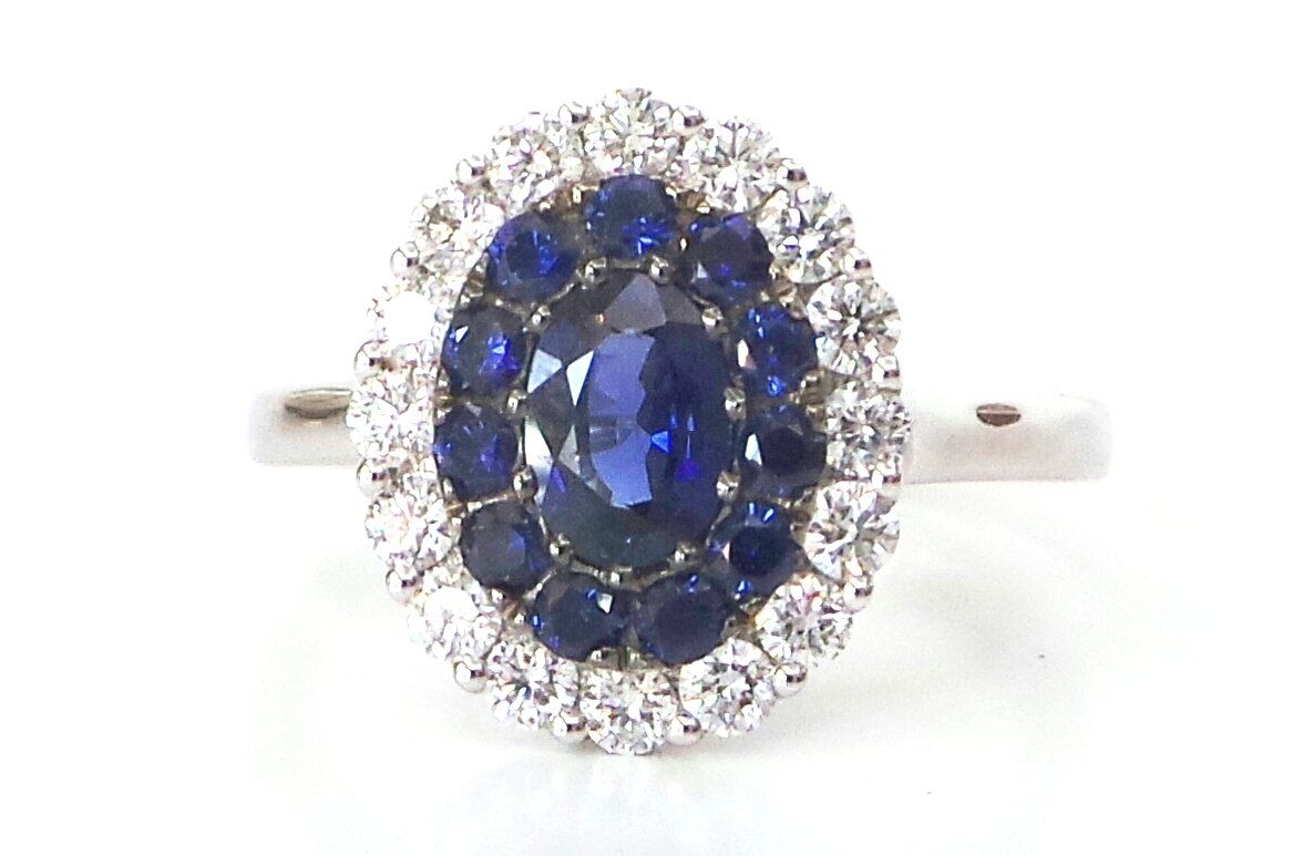 Cattelan - anello oro bianco 750 Zaffiri blu Ceylon e Diamanti - mod. pavè ovale