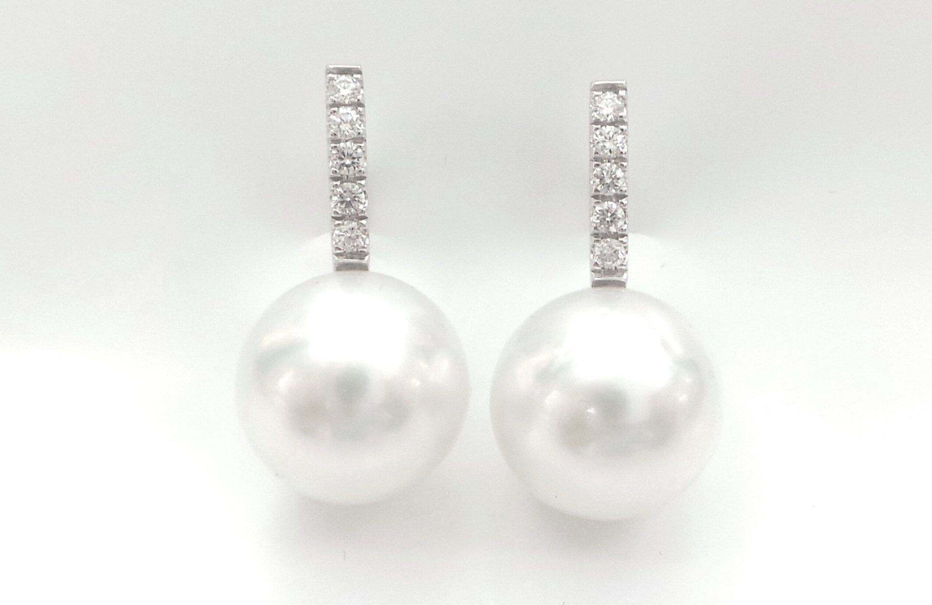 Cattelan - orecchini oro bianco 750 Perle Australiane e Diamanti