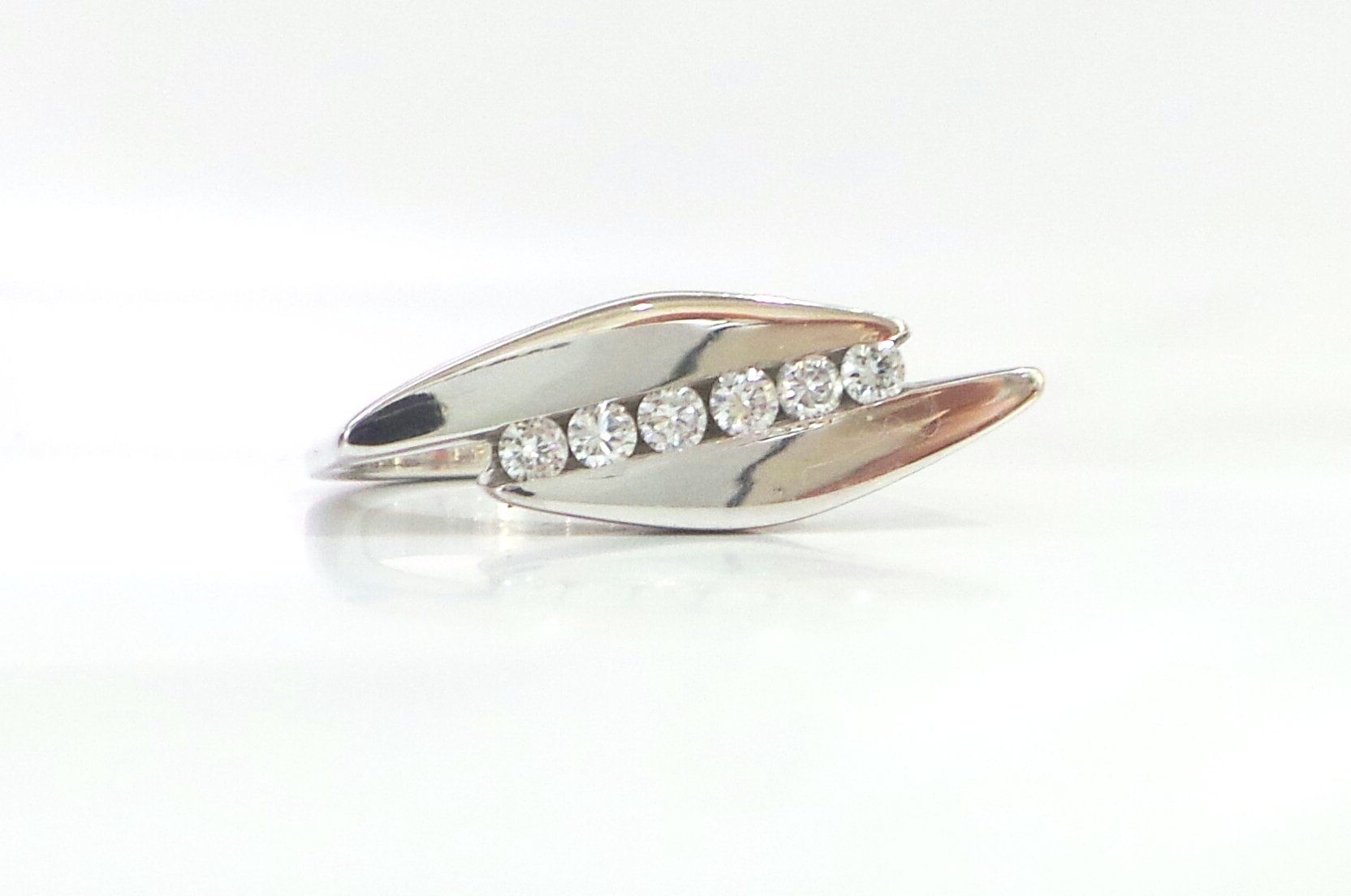 Cattelan - fedina in oro bianco 750 e diamanti - mod. Amsterdam