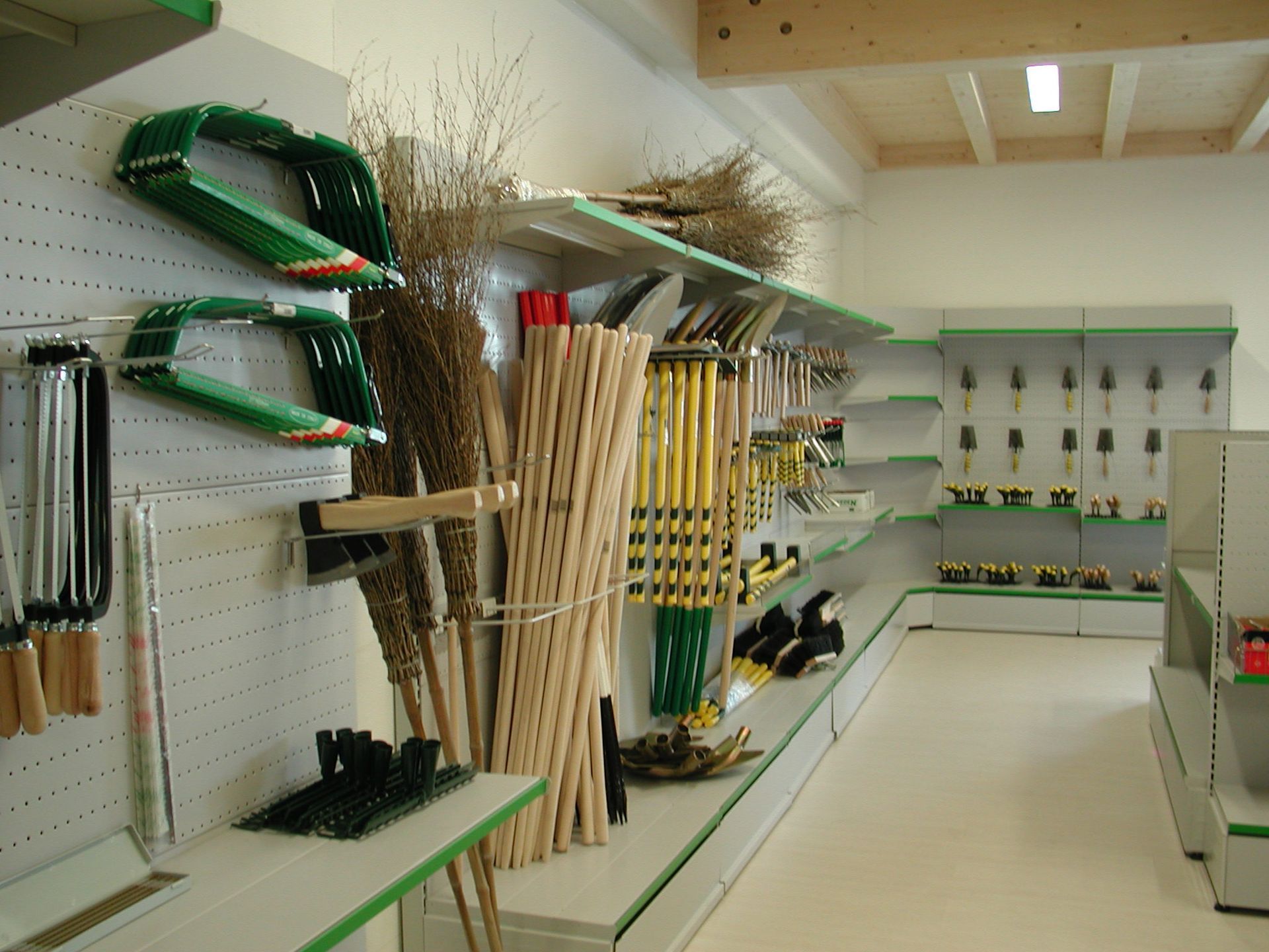 Frabe - Arredamenti per negozi