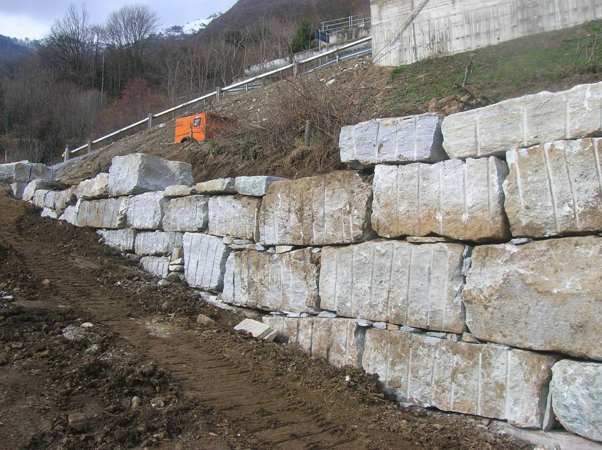realizzazione muro