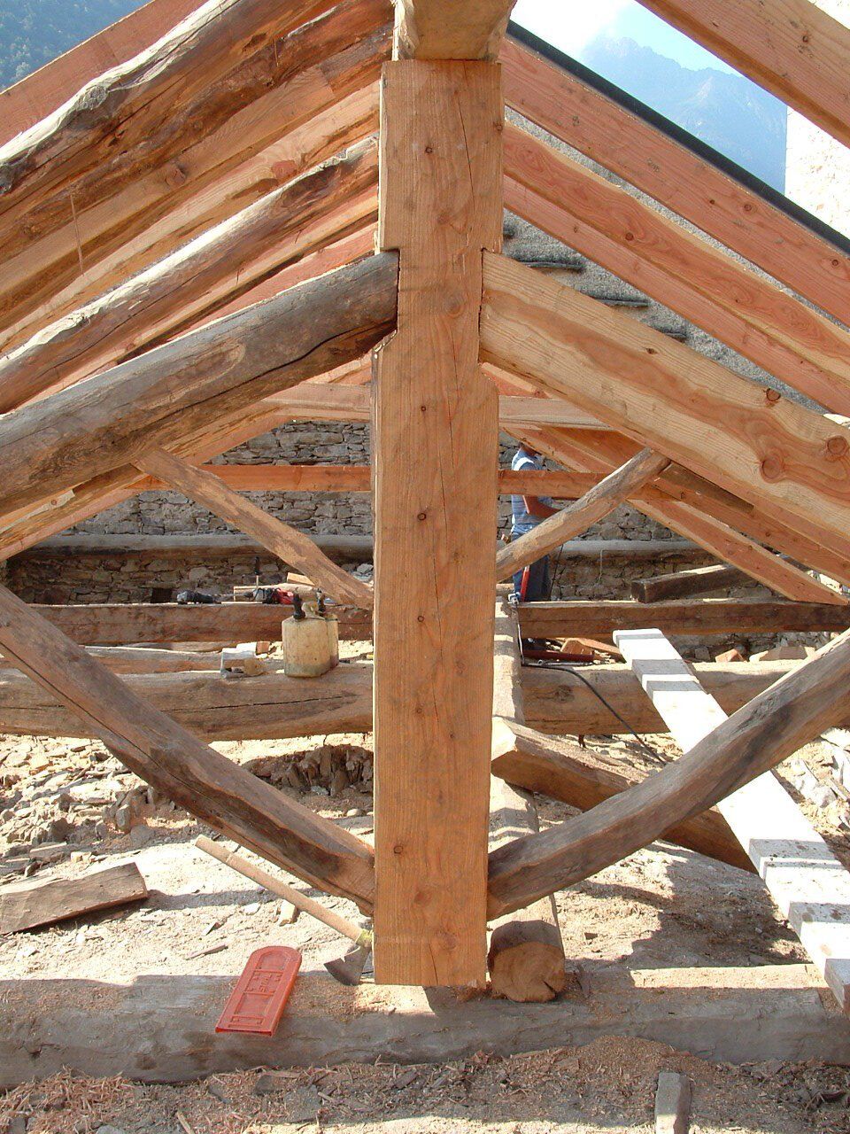 Rinforzo cantiere con legno