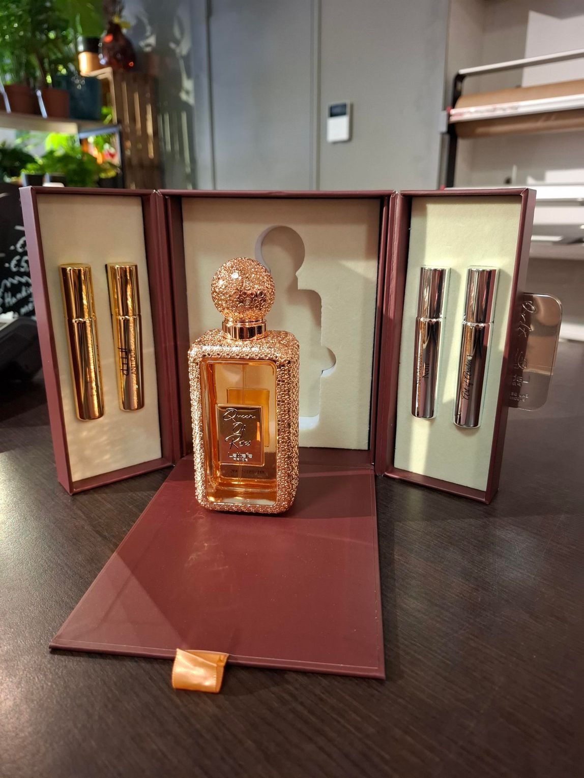 Lattafa Queen Of Roses