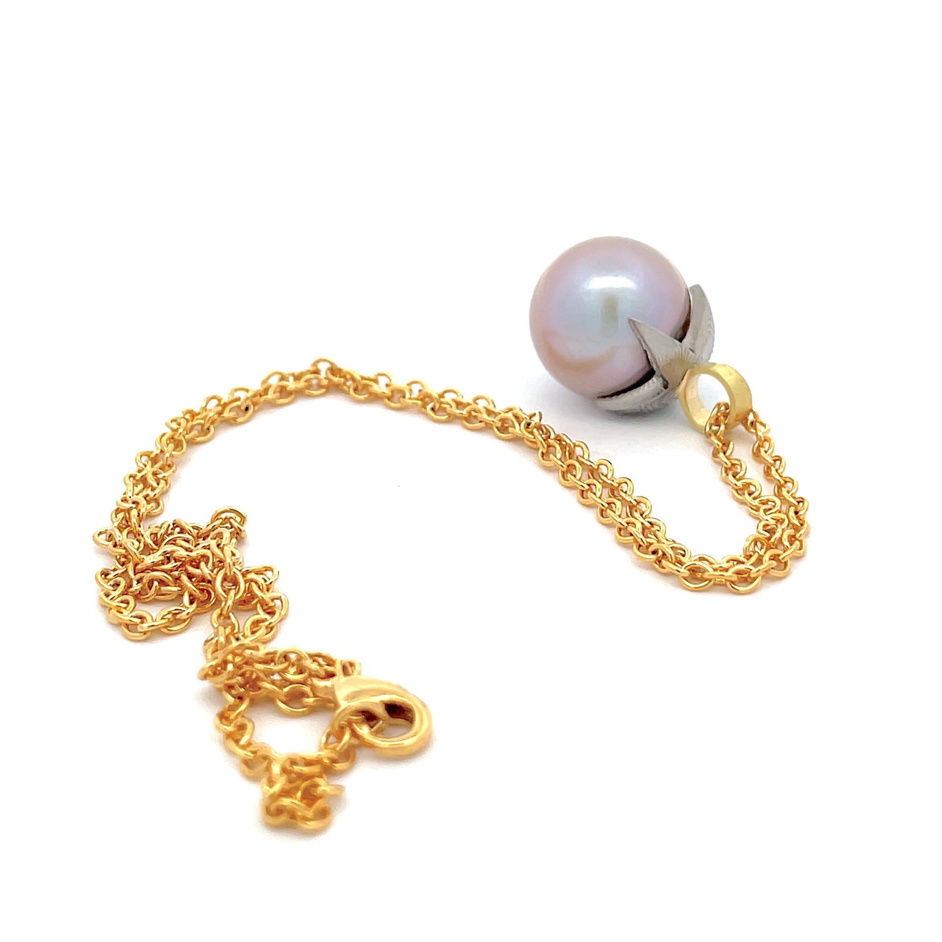 Damascus Pearl Pendant - Berry