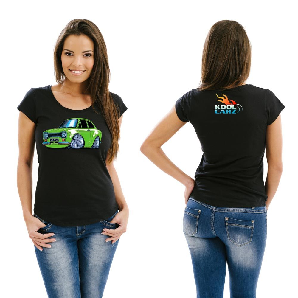 woman wearing black shirt