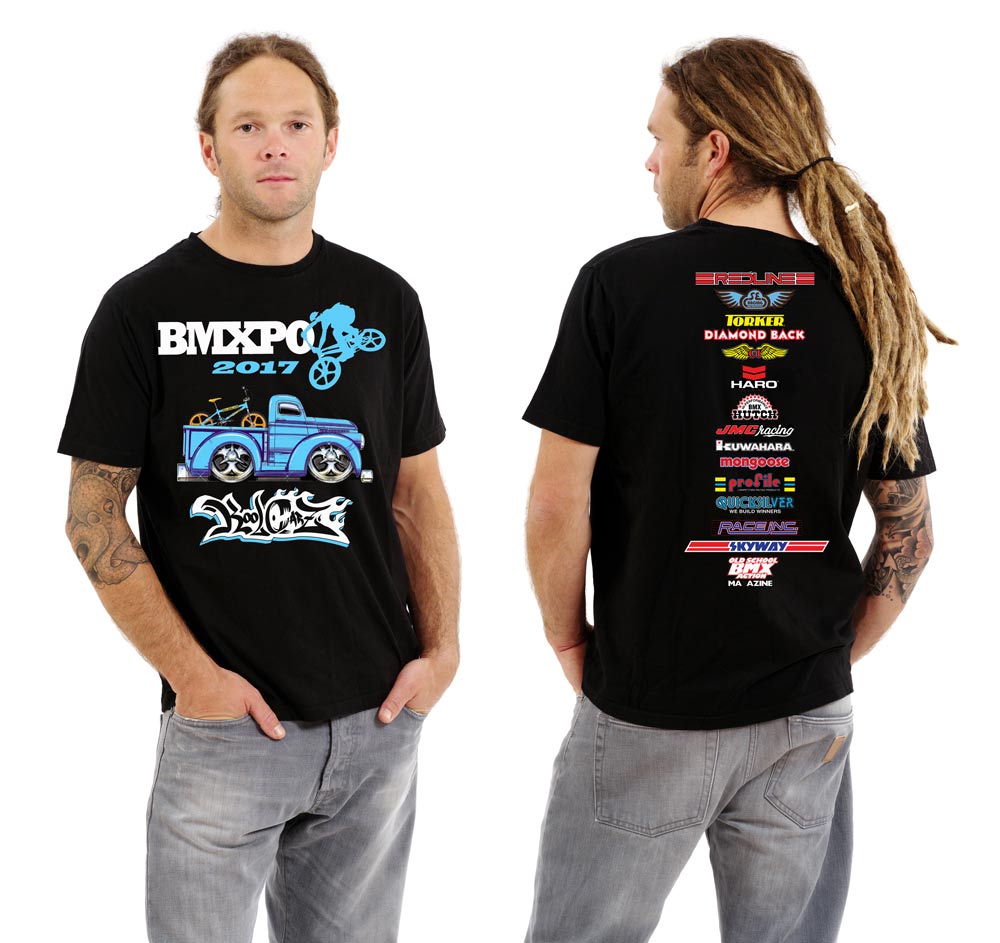 man wearing black shirt