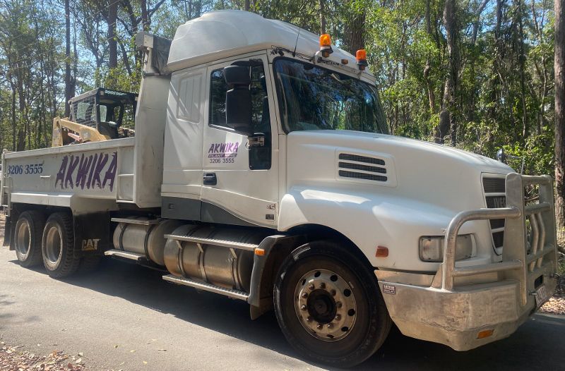 Road Truck 10m3 Tipper (2011)