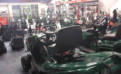 Quality lawnmowers by Lee Holmes Garden Machinery