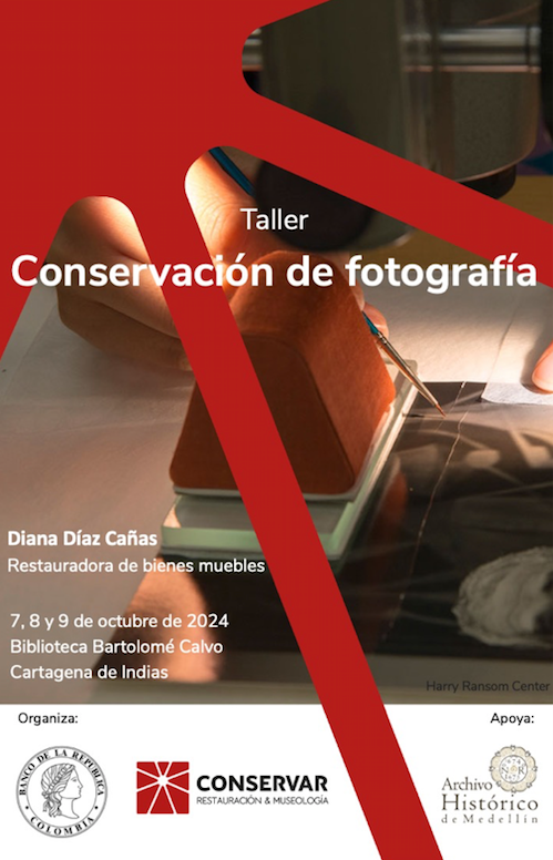 Póster de un taller de conservación de fotografía en Cartagena, Colombia. Se incluyen las fechas y el nombre del presentador.