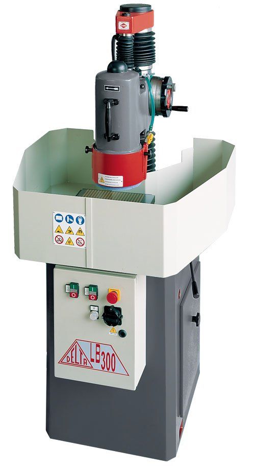 Macchinario per la lavorazione dei metalli