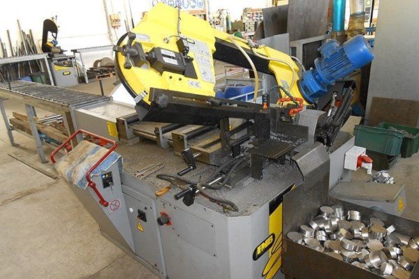 Macchinario per la lavorazione dei metalli