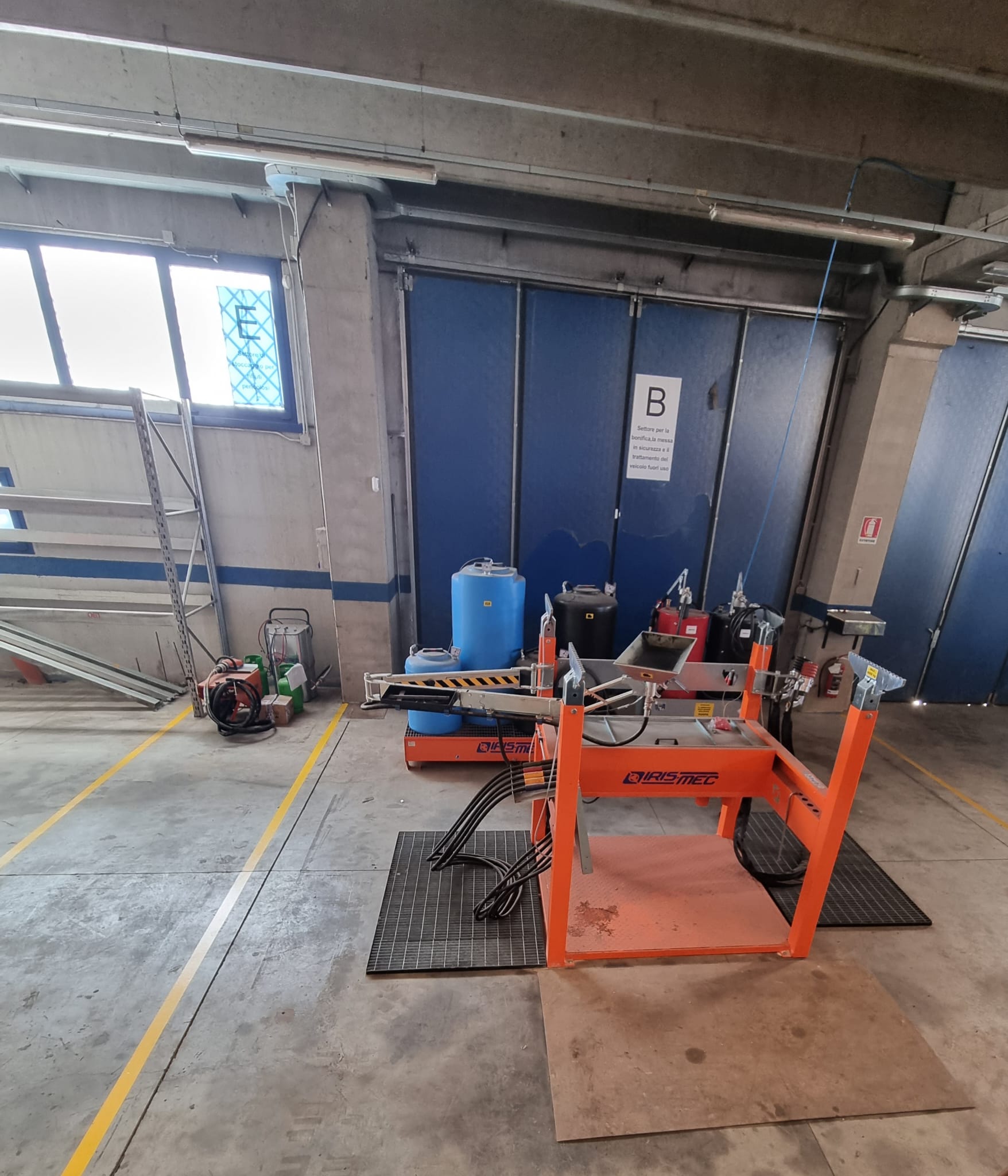 SERVIZIO DEMOLIZIONE