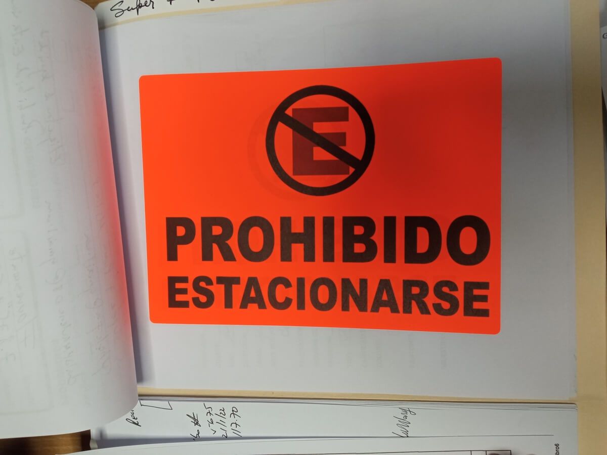 Etiquetas y similares